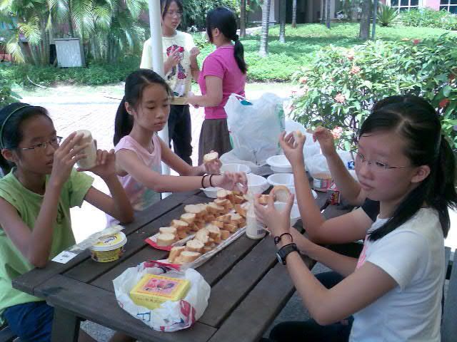 Photo Sharing and Video Hosting at Photobucket