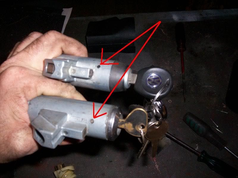 http://i128.photobucket.com/albums/p174/Buggin_74/Bugwork/Ignition%20switch%20replacement/ignition_018.jpg