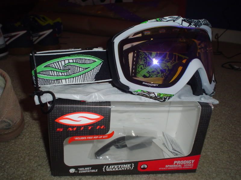 smithgoggles.jpg