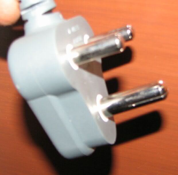3pinplug.jpg
