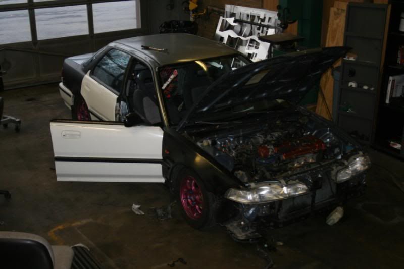 http://i128.photobucket.com/albums/p182/hondalover91crx/IMG_1932.jpg