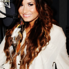 http://i128.photobucket.com/albums/p185/stateofplay/Demi%20Lovato/8-16-11/033.png