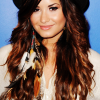 http://i128.photobucket.com/albums/p185/stateofplay/Demi%20Lovato/8-16-11/038.png