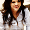 http://i128.photobucket.com/albums/p185/stateofplay/Selena%20Gomez/05-03-09/018.png