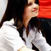 http://i128.photobucket.com/albums/p185/stateofplay/Selena%20Gomez/05-03-09/022.png