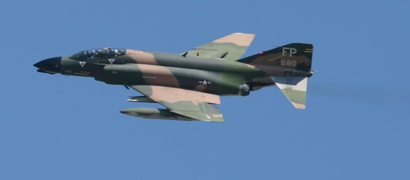 IMAGE: http://i128.photobucket.com/albums/p191/atexaschipper/Airshow2011163e.jpg