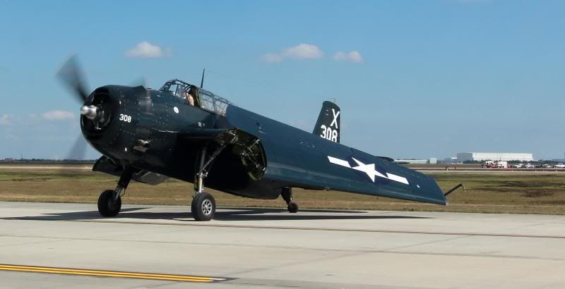 IMAGE: http://i128.photobucket.com/albums/p191/atexaschipper/Avenger2_zps7e23dc6d.jpg