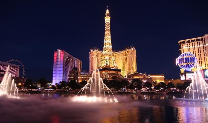 IMAGE: http://i128.photobucket.com/albums/p191/atexaschipper/VEGAS016_zpse4221e13.jpg