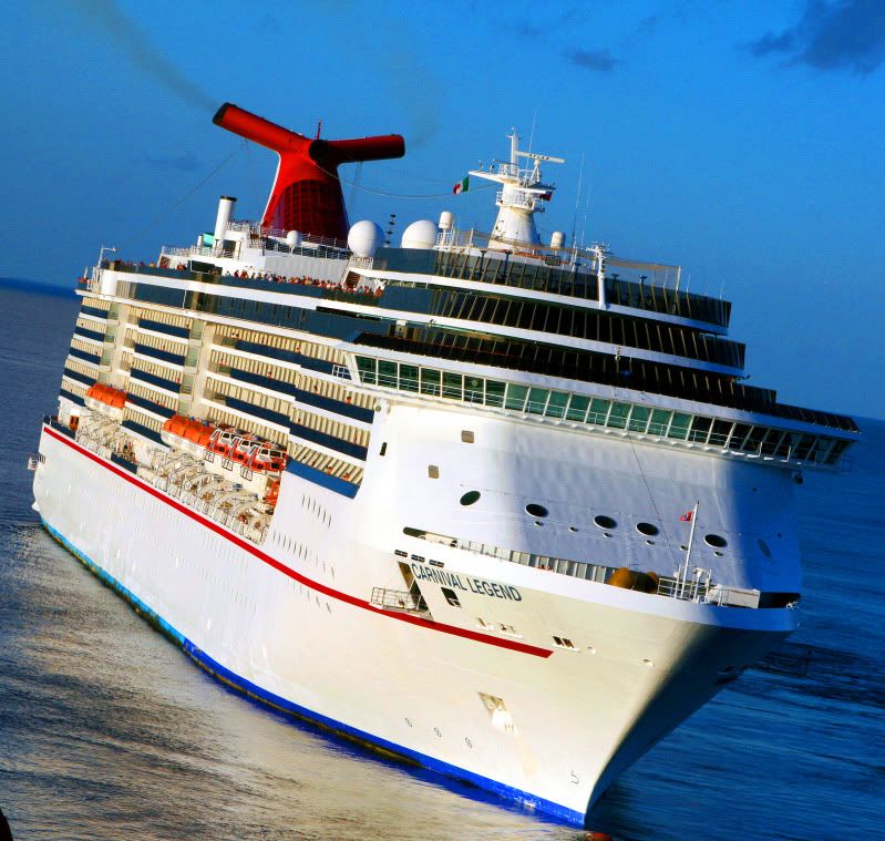 IMAGE: http://i128.photobucket.com/albums/p191/atexaschipper/cruise2010032.jpg