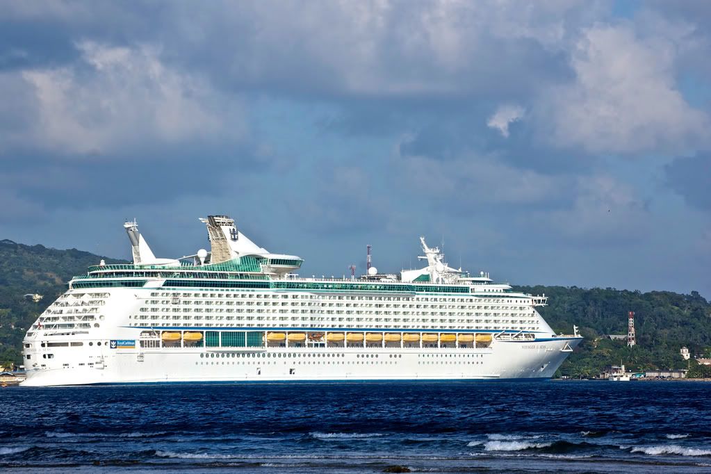 IMAGE: http://i128.photobucket.com/albums/p193/M715/Boats/DSC_0247.jpg