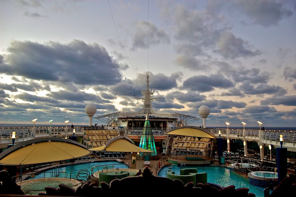 IMAGE: http://i128.photobucket.com/albums/p193/M715/Boats/DSC_0553.jpg