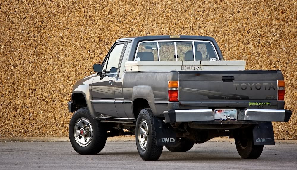 1986 Toyota xtra pickup bumper