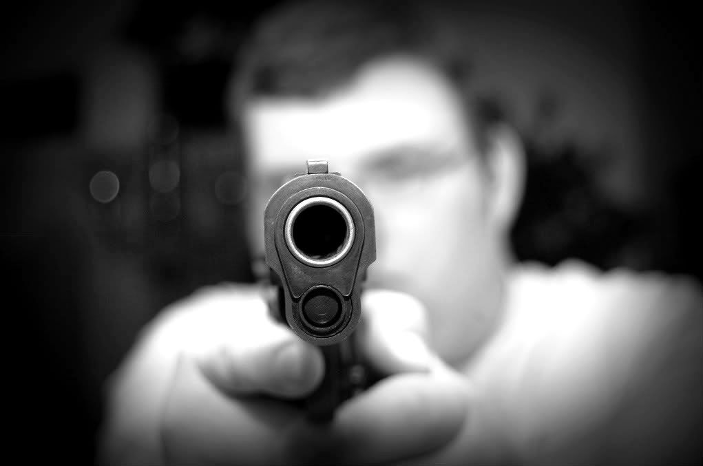IMAGE: http://i128.photobucket.com/albums/p193/M715/Guns/DSC_0057-1.jpg