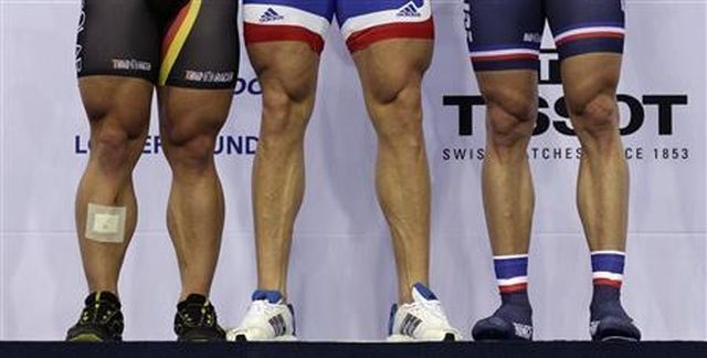 ciclistas_zps0ca099a5.jpg