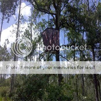   description the bigfoot camo two man ladder stand hunting blind is