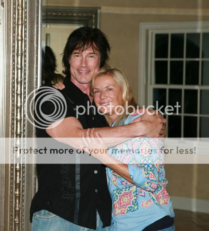 1175140_10151919690168156_465819171_n_zp