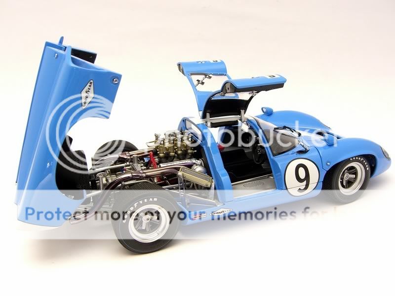   18 Lola Chevrolet T70 Mk III #9 Blue 1968 Sebring 12 Hours RLG18213